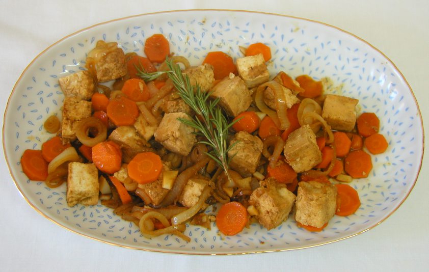 Platter of saut�ed tofu with carrot